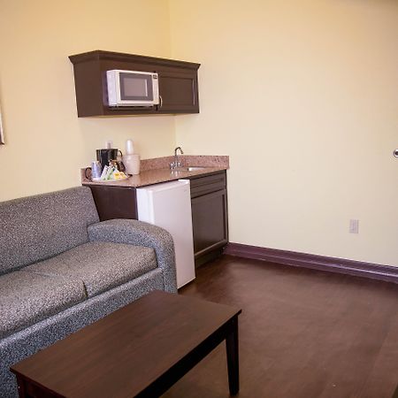 Holiday Inn Express Hotel & Suites Houston North Intercontinental By Ihg Exterior photo