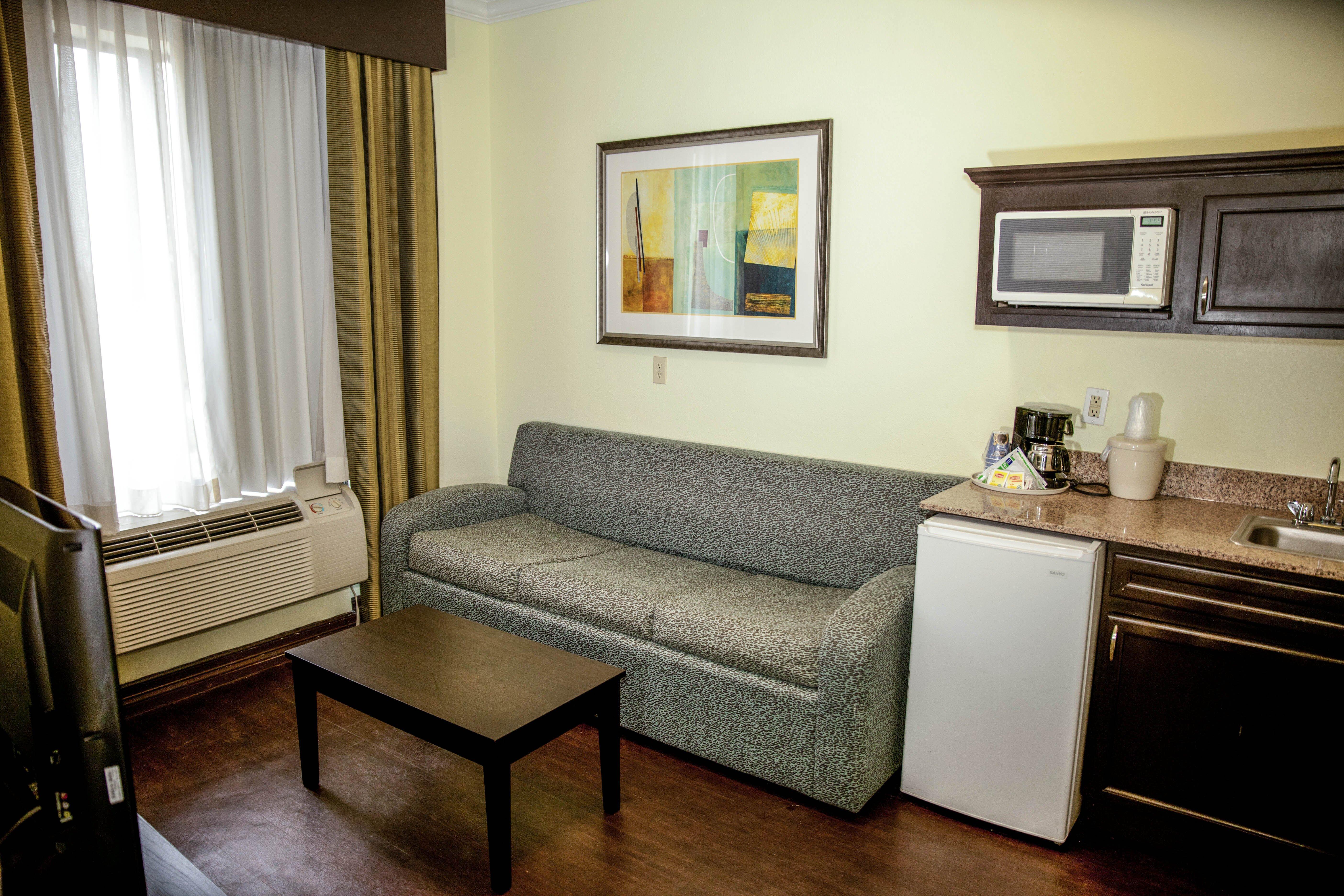 Holiday Inn Express Hotel & Suites Houston North Intercontinental By Ihg Exterior photo