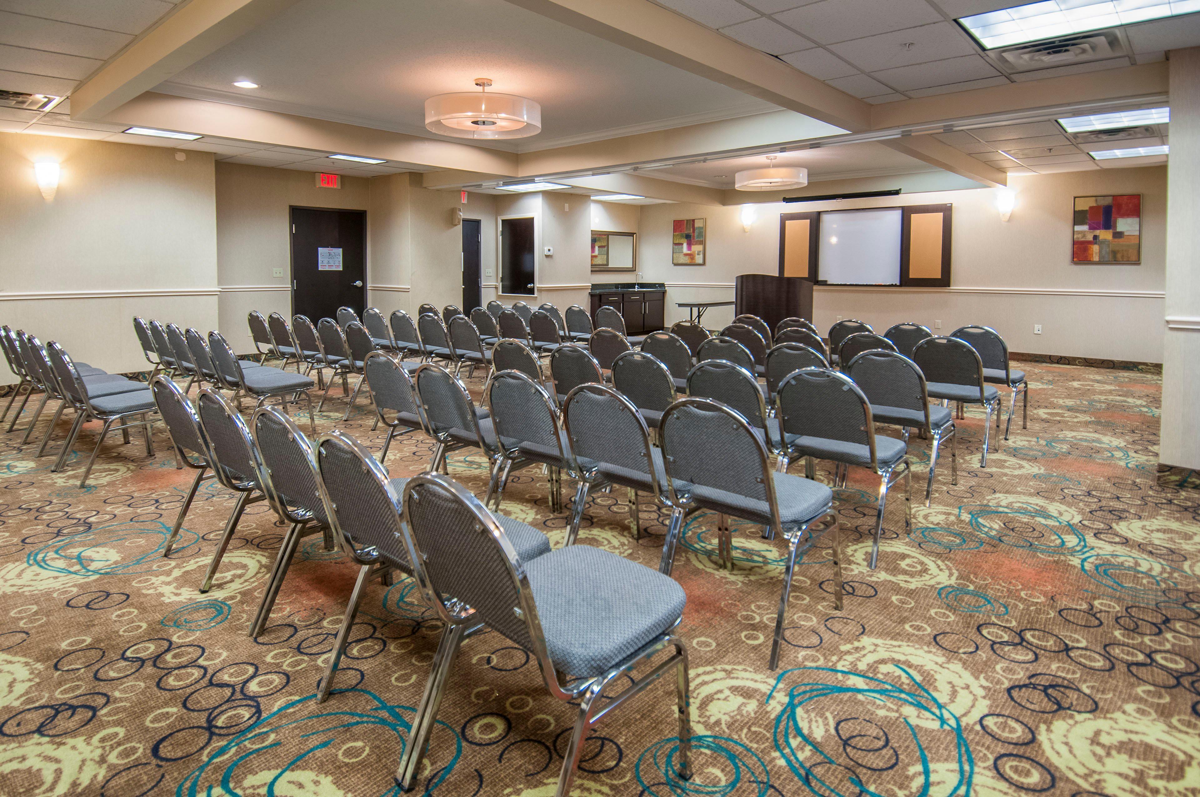 Holiday Inn Express Hotel & Suites Houston North Intercontinental By Ihg Exterior photo