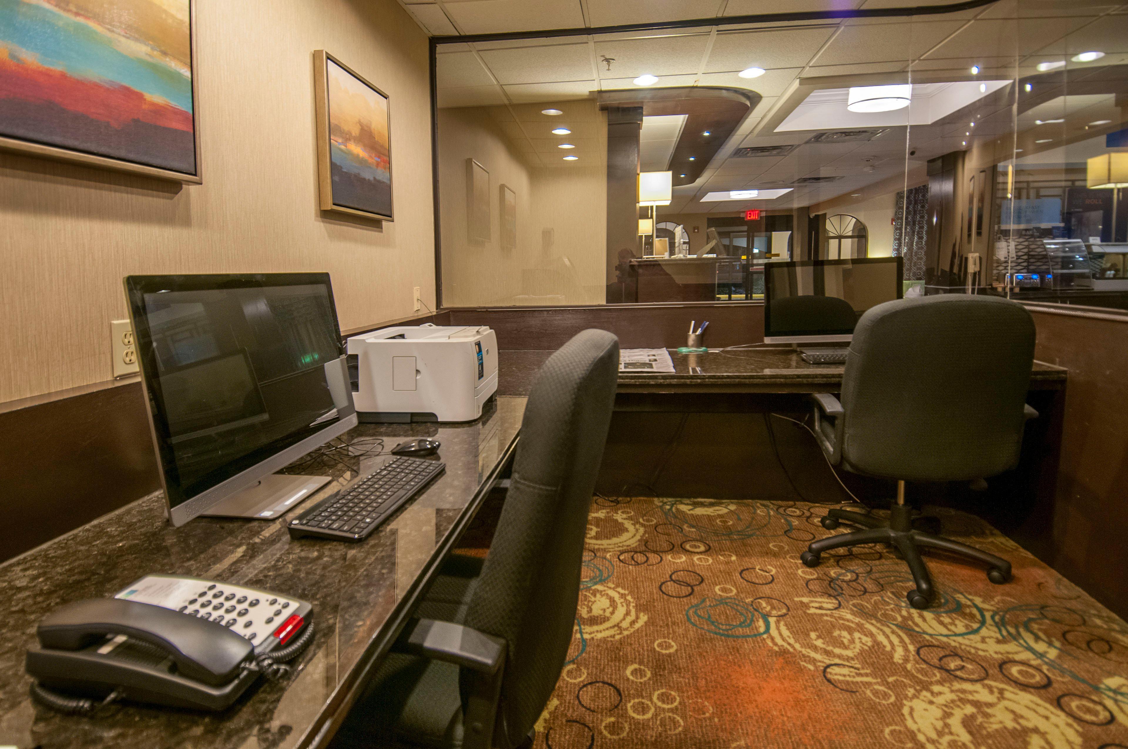 Holiday Inn Express Hotel & Suites Houston North Intercontinental By Ihg Exterior photo